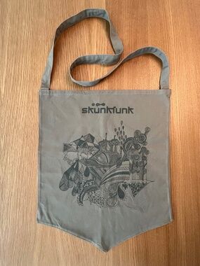 Skunkfunk (SKFK) Vintage Crossbody Canvas Tote Bag Geometric Print. Muted Olive.